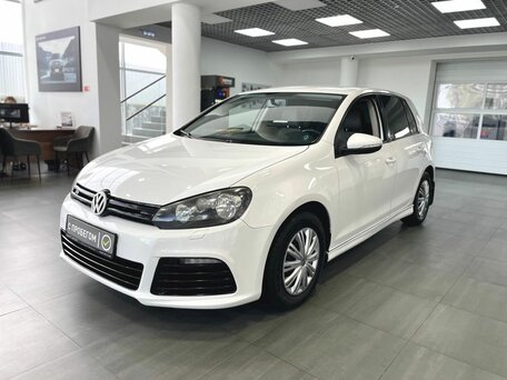 Volkswagen Golf VI