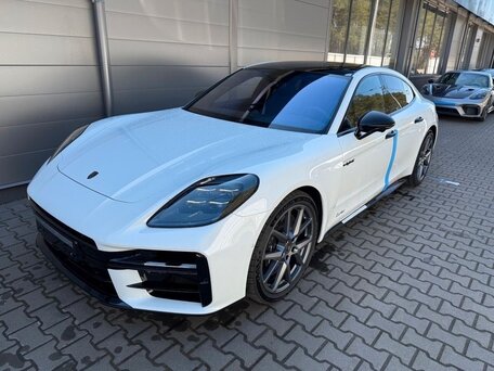 Porsche Panamera III
