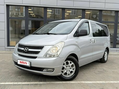 Hyundai Grand Starex I