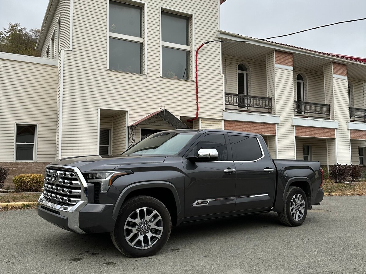 Открыть фотографии: Toyota Tundra III