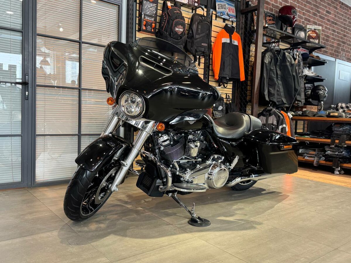 Harley-Davidson Street Glide Special
