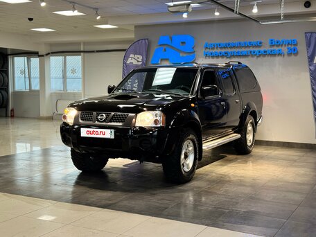 Nissan NP300