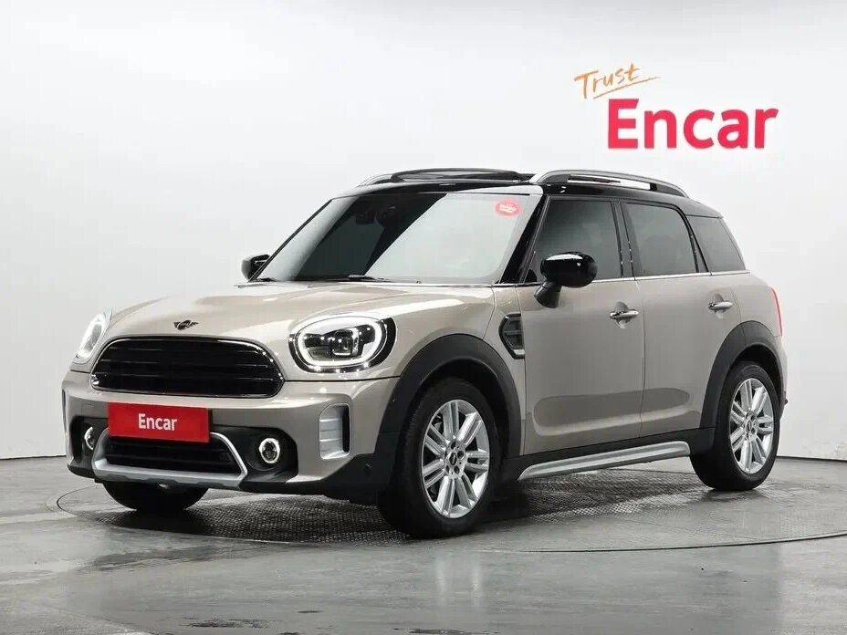 Открыть фотографии: Mini Countryman II Рестайлинг