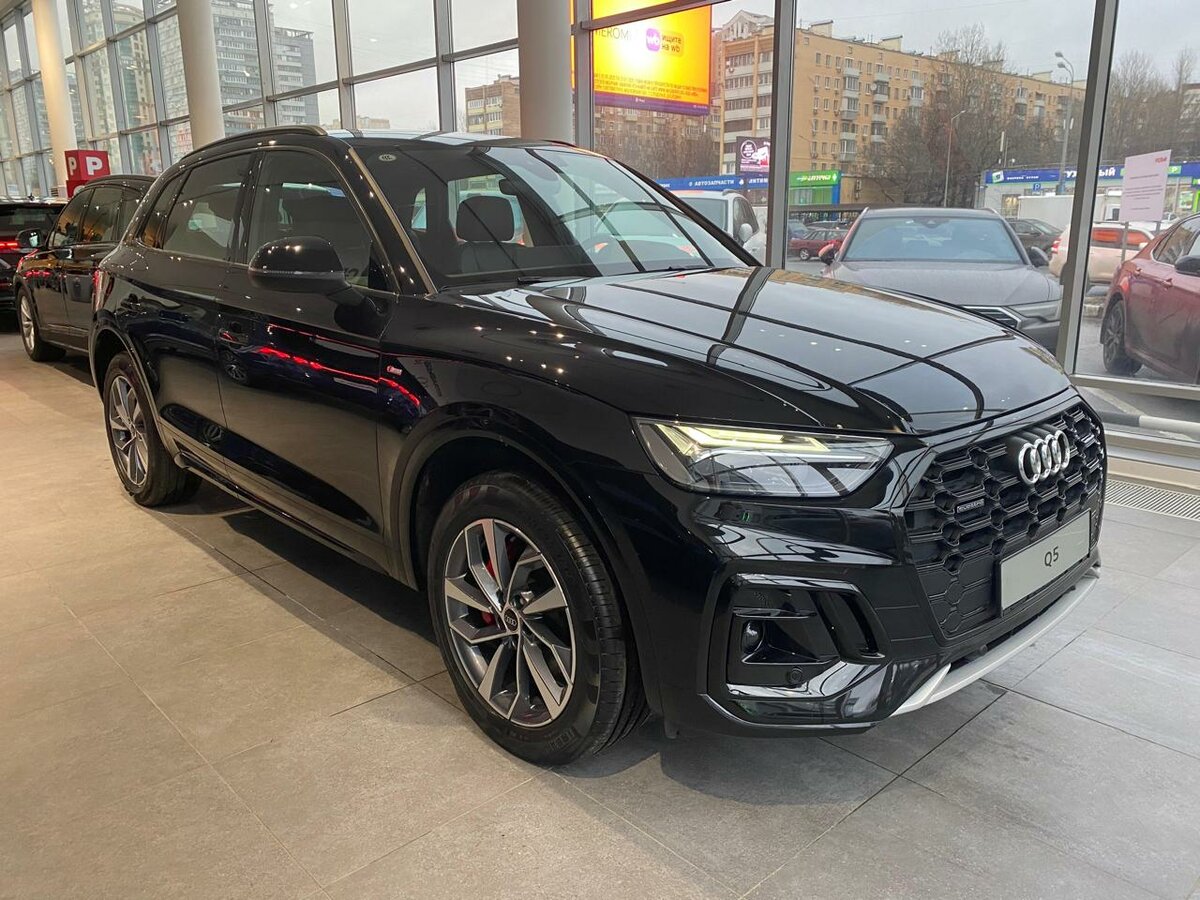 Audi Q5 L 40 TFSI II (FY) Рестайлинг