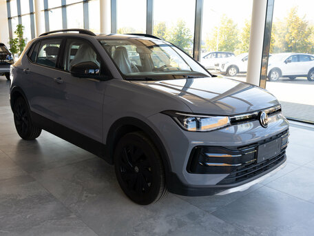 Volkswagen Tharu XR
