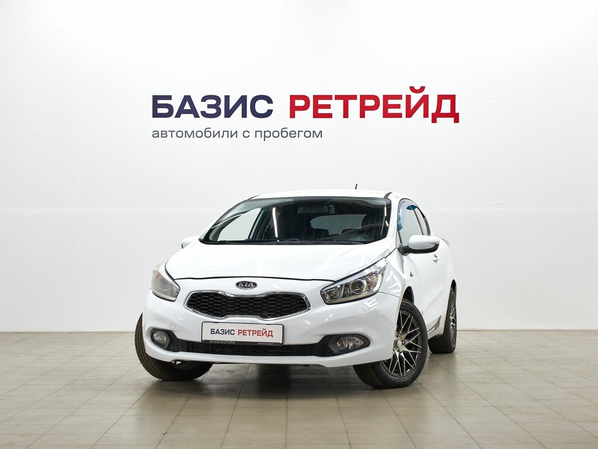 Открыть фотографии: Kia Ceed II