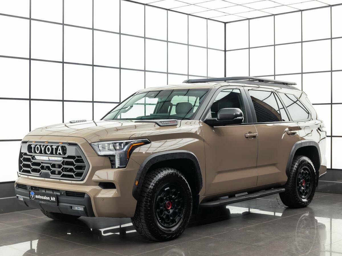 Открыть фотографии: Toyota Sequoia III