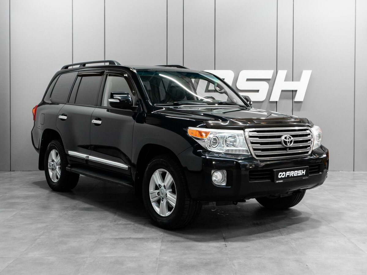 Открыть фотографии: Toyota Land Cruiser 200 Series Рестайлинг 1