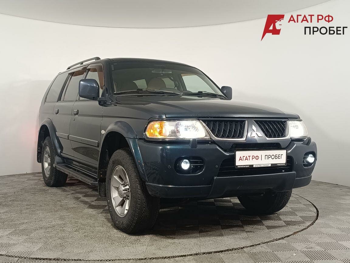 Открыть фотографии: Mitsubishi Pajero Sport I Рестайлинг