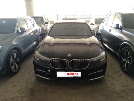 BMW 7 серии VI (G11/G12)