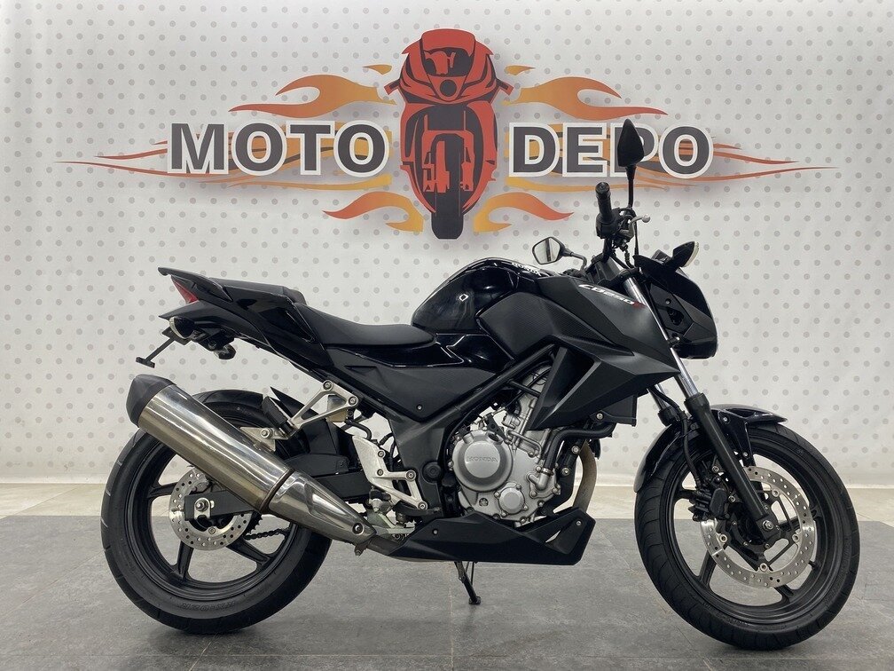 Honda CB 250F Hornet