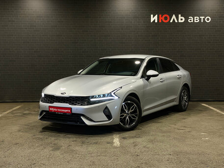 Kia K5 III