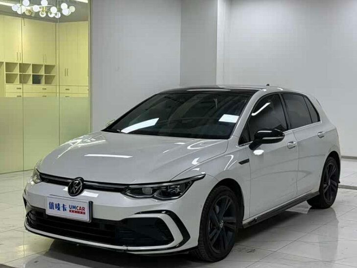 Открыть фотографии: Volkswagen Golf VIII