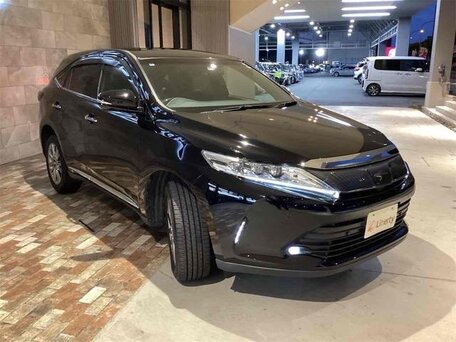 Toyota Harrier III (XU60)