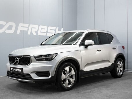 Volvo XC40 I