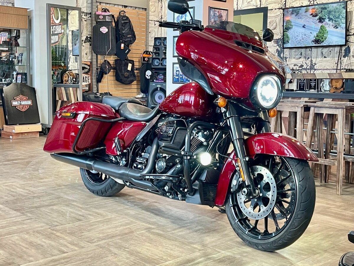 Harley-Davidson Street Glide Special