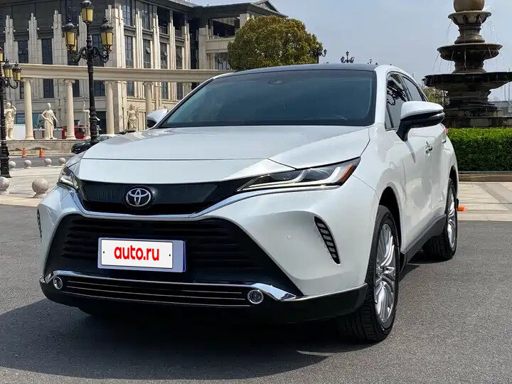 Toyota Harrier IV (XU80)