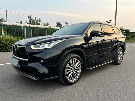 Toyota Highlander IV (XU70)