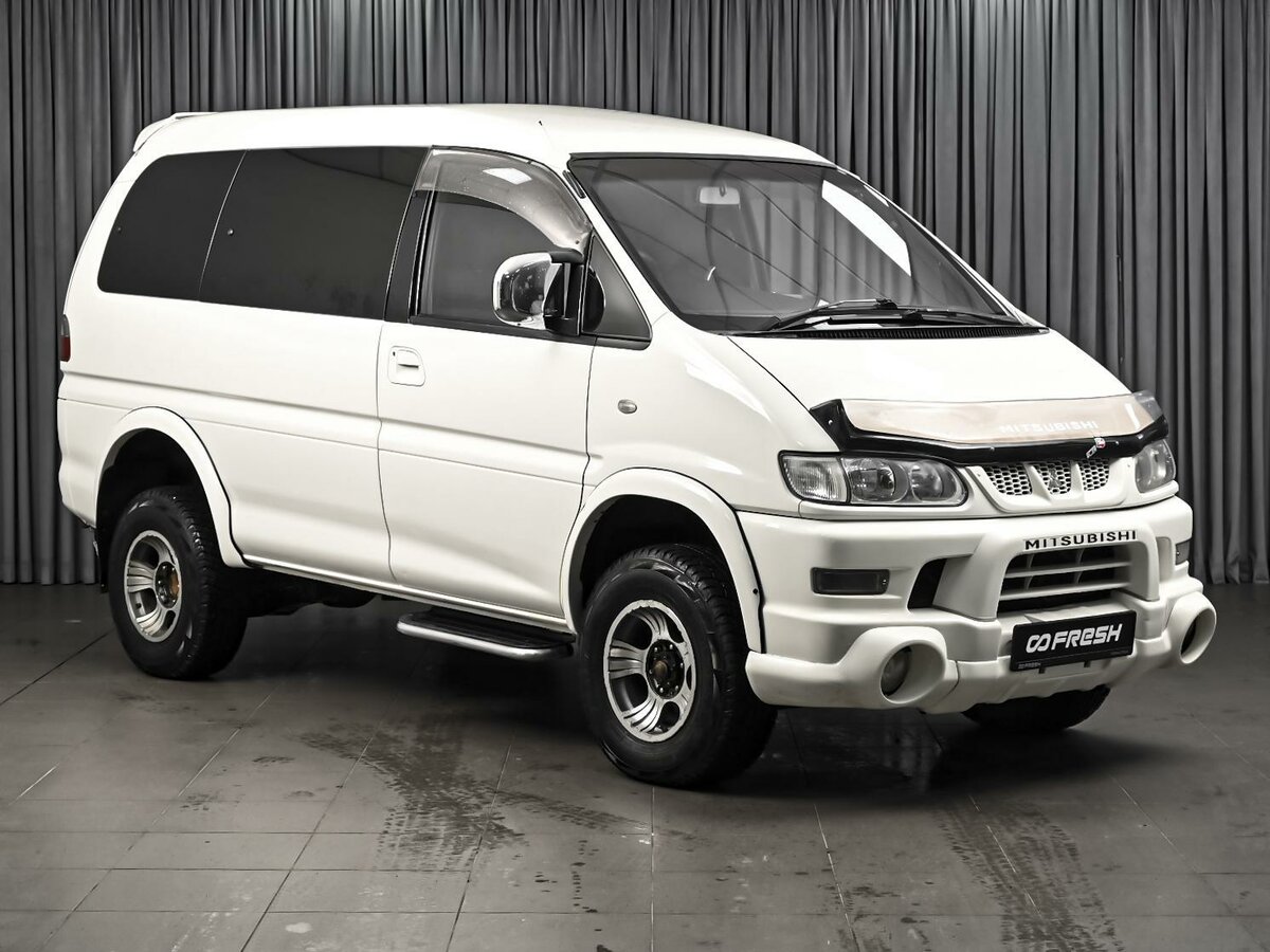 Mitsubishi Delica IV