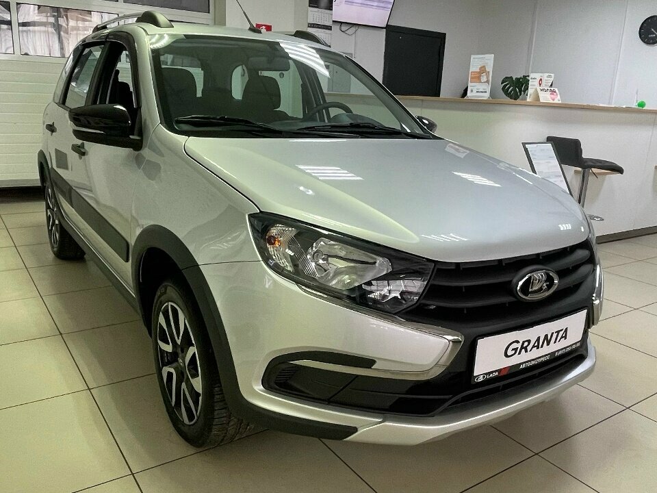 Открыть фотографии: Lada (ВАЗ) Granta I Рестайлинг