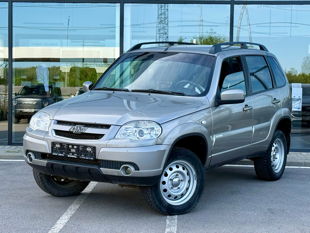Открыть фотографии: Chevrolet Niva I Рестайлинг