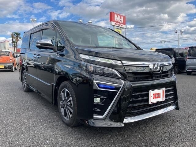 Toyota Voxy III (R80) Рестайлинг