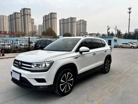 Volkswagen Tharu I
