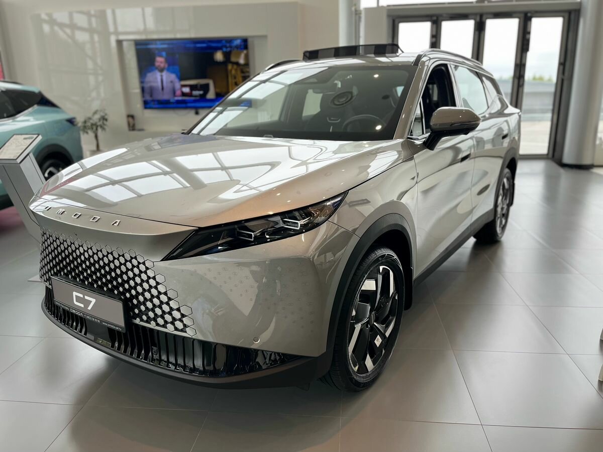 Omoda C7