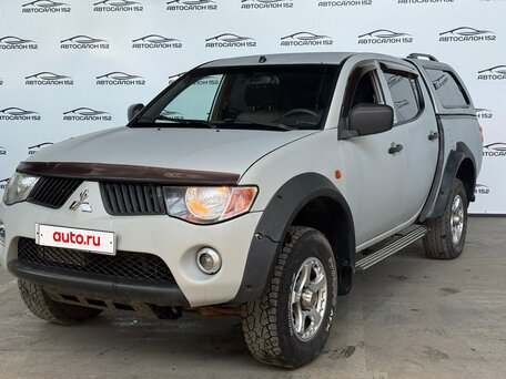 Mitsubishi L200 IV