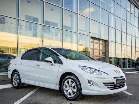 Peugeot 408 I