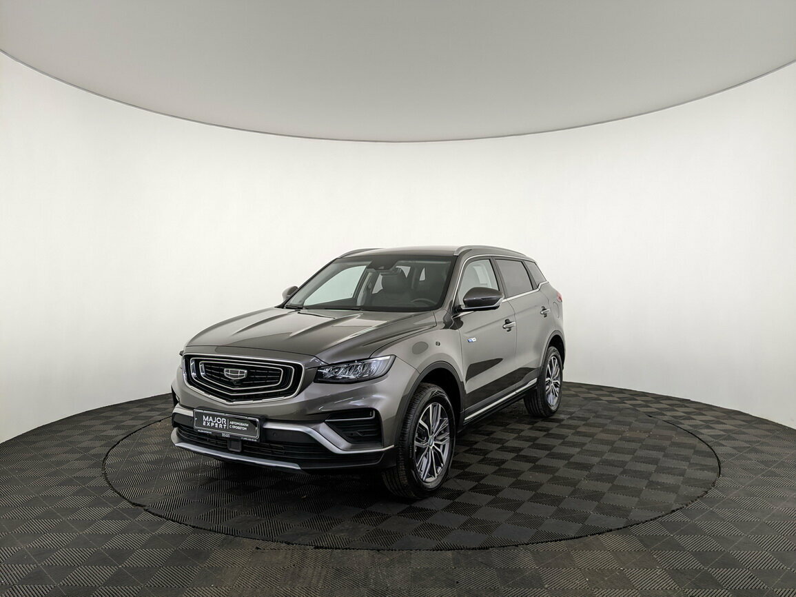 Открыть фотографии: Geely Atlas Pro