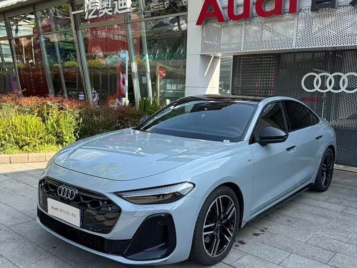 Открыть фотографии: Audi A5 III (B10)