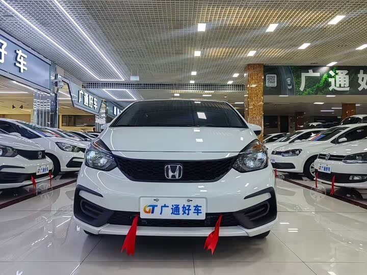Открыть фотографии: Honda Fit IV
