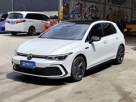 Volkswagen Golf VIII