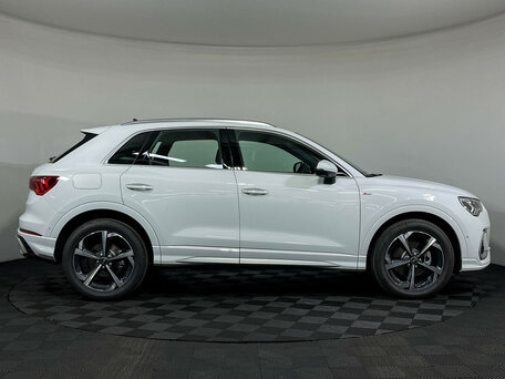 Audi Q3 II (F3)