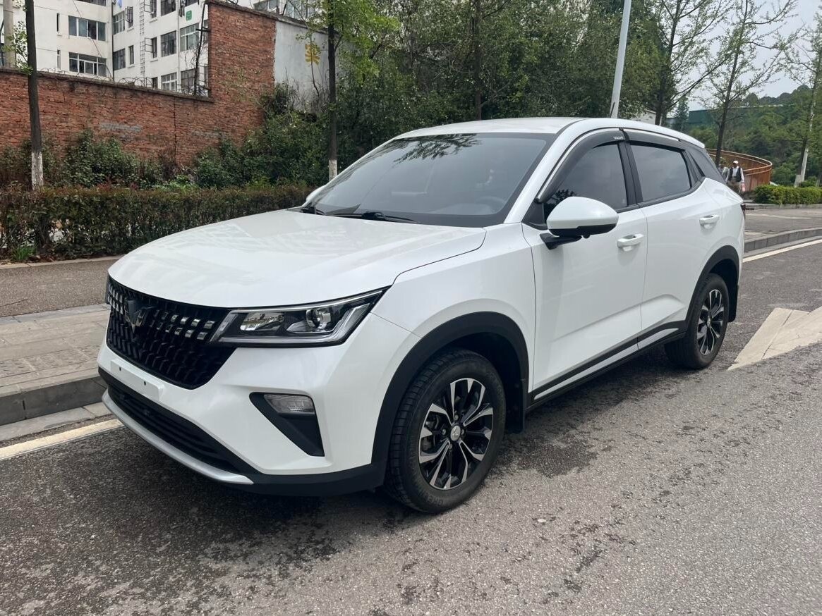 Открыть фотографии: Wuling Xingchi