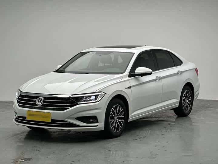 Открыть фотографии: Volkswagen Sagitar III
