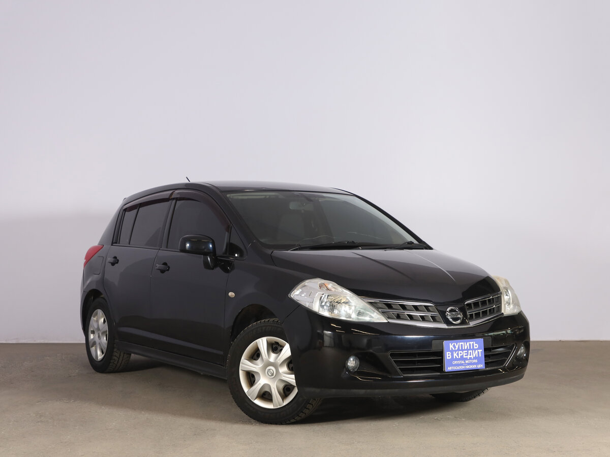 Nissan Tiida I
