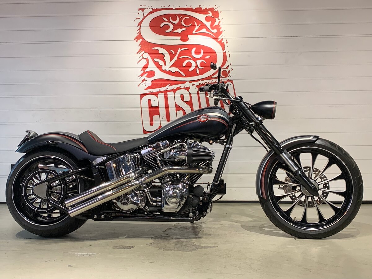 Harley-Davidson Softail Custom