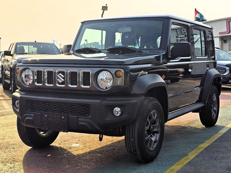 Открыть фотографии: Suzuki Jimny IV