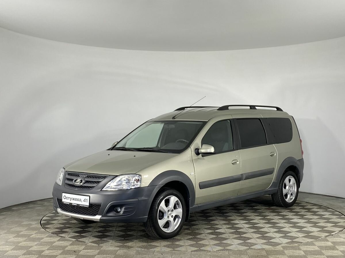 Открыть фотографии: Lada (ВАЗ) Largus I