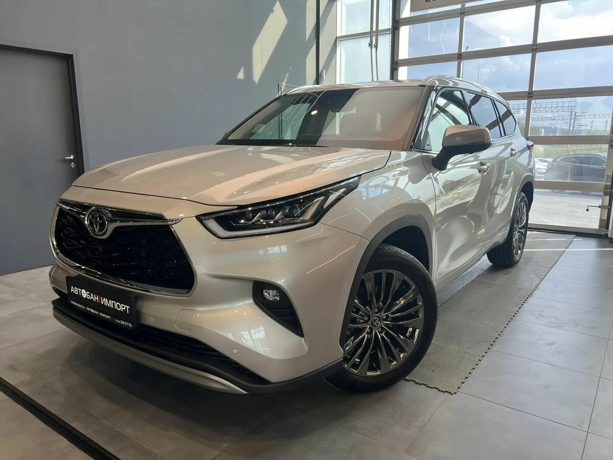 Открыть фотографии: Toyota Highlander IV (XU70)
