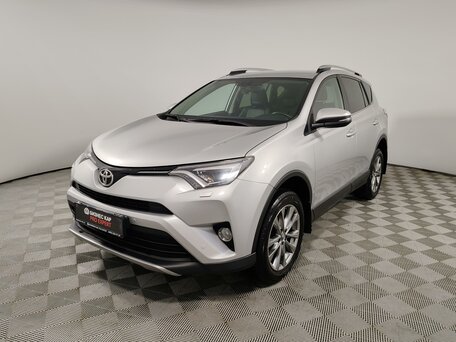 Toyota RAV4 IV (XA40) Рестайлинг