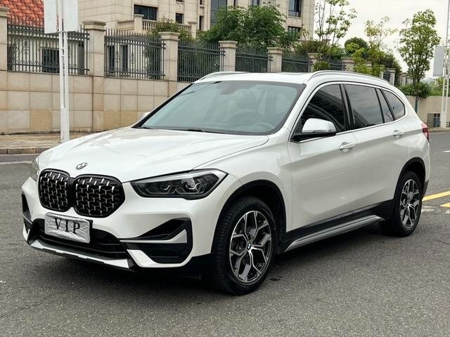 BMW X1 Long 20Li sDrive II (F48) Рестайлинг
