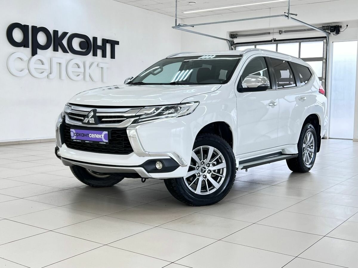 Mitsubishi Pajero Sport III