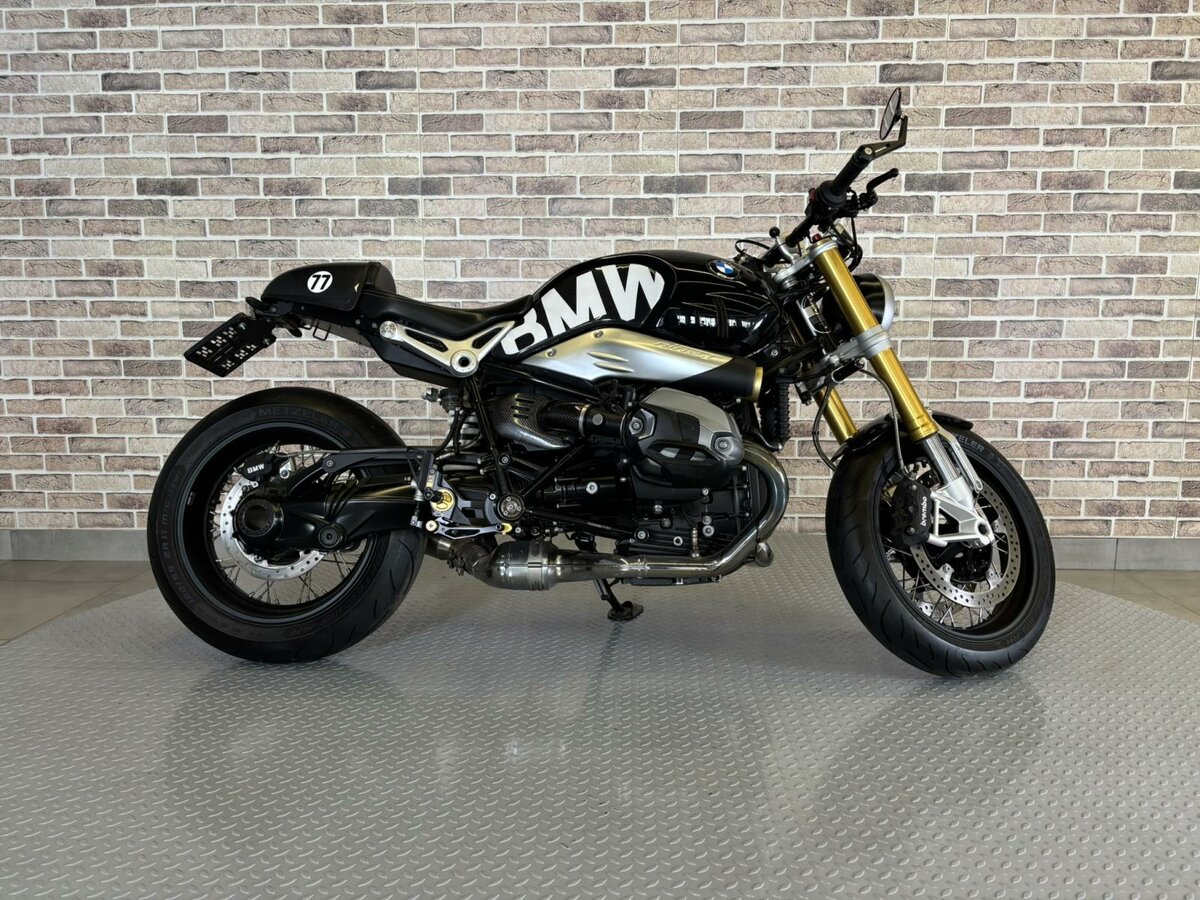 BMW R Nine T