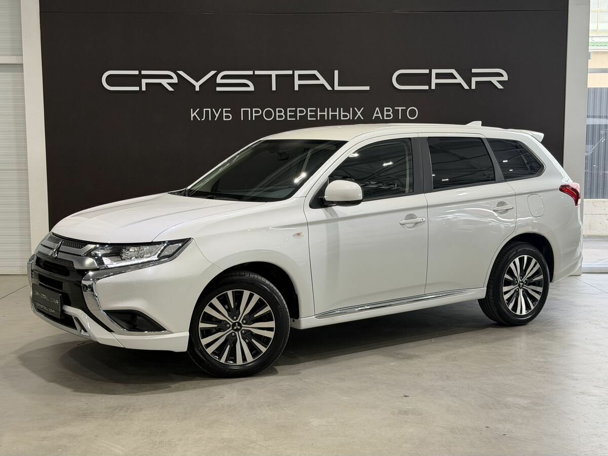 Открыть фотографии: Mitsubishi Outlander III Рестайлинг 3