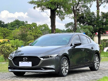Mazda 3 IV (BP)