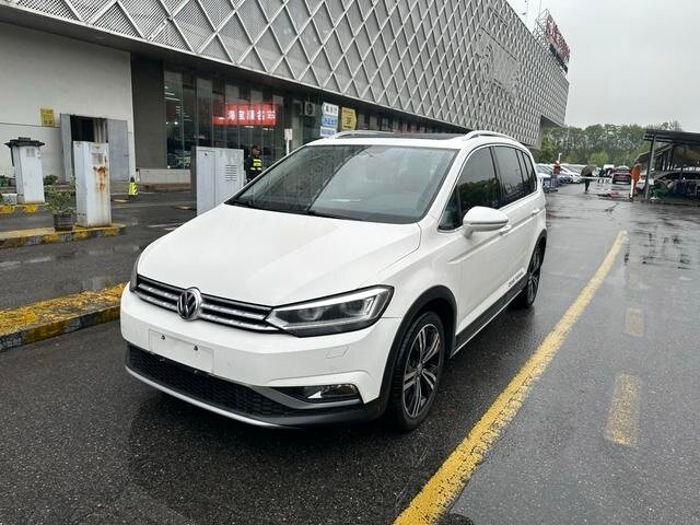 Volkswagen Touran Cross L II