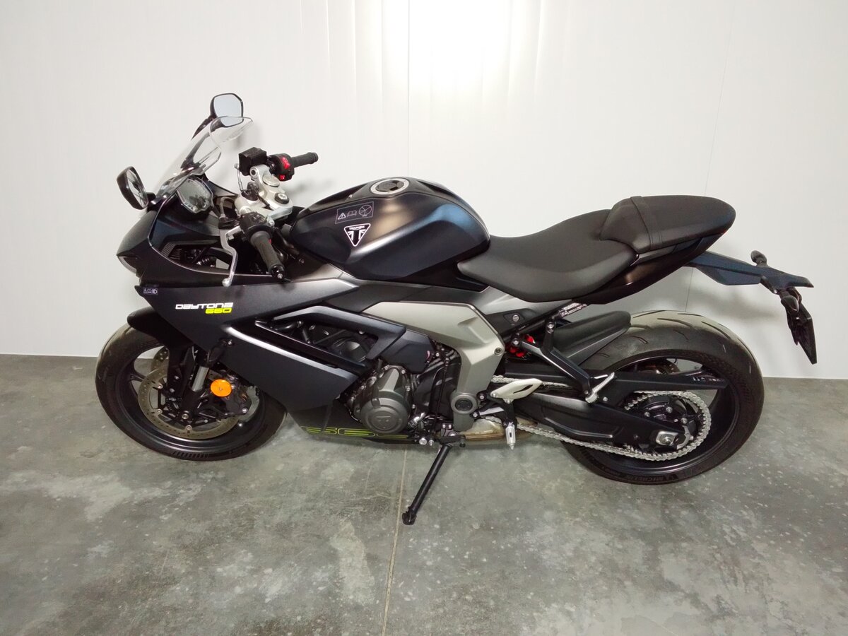 Triumph Daytona 660
